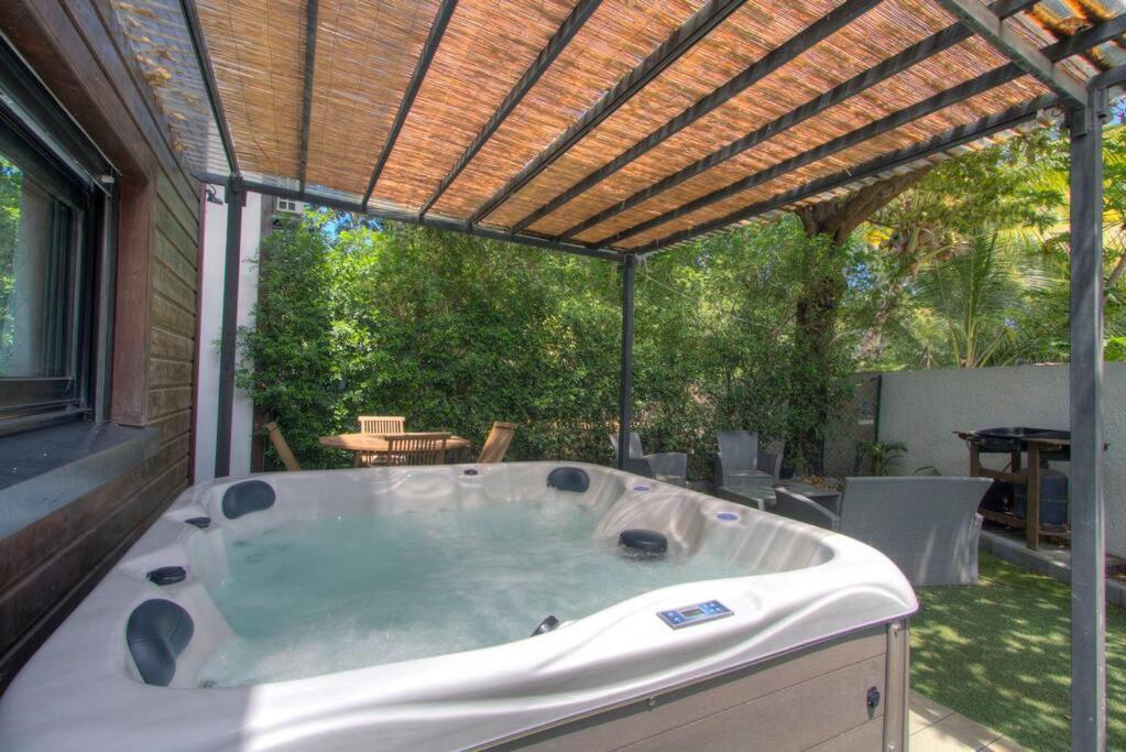 Le Grand Bleu - Jacuzzi - Apt La Saline Les Bains Zewnętrze zdjęcie